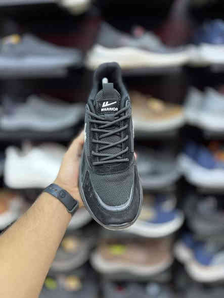 تحفه 
وزن خفيف
قياس 42
السعر 15
العنوآن نجف ملحق الروان 
توصيل 🚚 محافظات 6 داخل النجف3 
*********** واتساب
