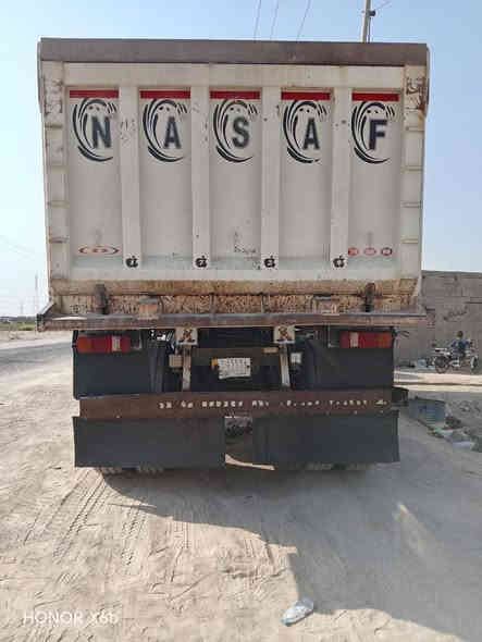 عربانه ناصر احمد مكفوله كفاله عامه طخم تاير 

براد ١٦

٣٧متر للستفسار اتصل ***********
