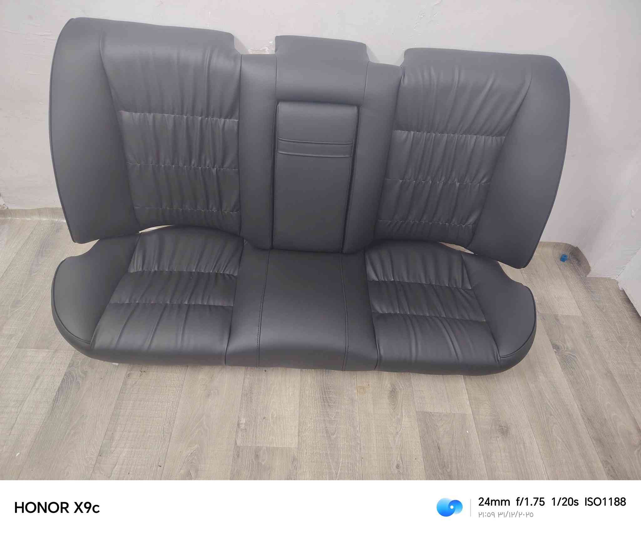 ياالله السلام عليكم سنة خير عليكم انشاءالله للبيع كشناتBMW500
بدي قديم جلد وعمل درجة أولى السعر 400 الف بغداد الحرية ***********
