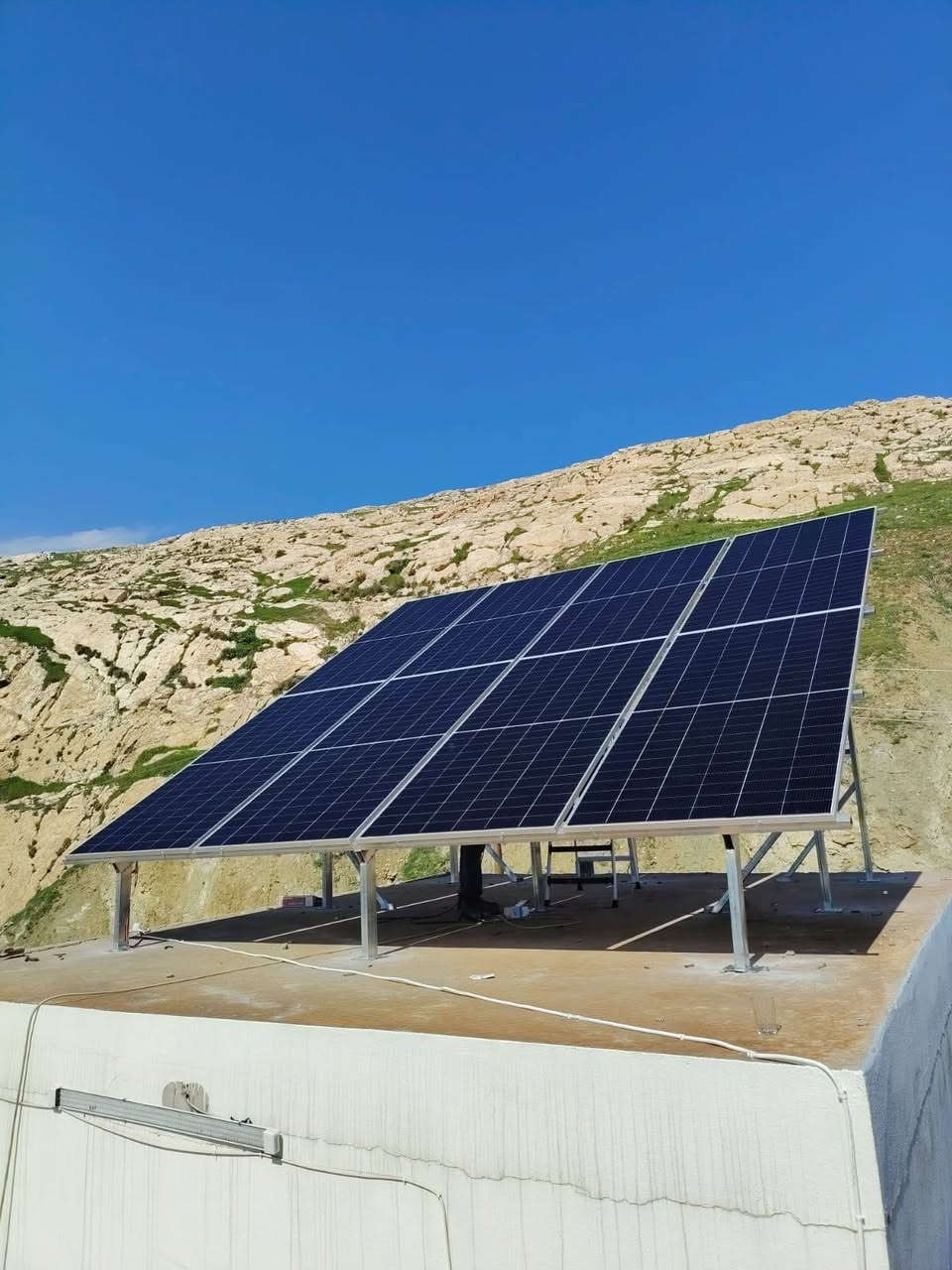 🚨 منظومة من شركة الطاقة الذكية - ودع الكهرباء الغير مستقر 
اسم الزبون : منزل مراد جمعة حسين 
المنطقة : بعشيقة محلة العين 

📊 إنتاج المنظومة:
☀️  17 أمبير صباحاً
🌤  10 أمبيرات مساءً

لماذا تستمر بدفع مبالغ كبيرة كل شهر مقابل كهرباء غير مستقرة؟
الآن يمكنك امتلاك كهرباءك الخاصة من الشمس مع منظومة موثوقة من شركة طاقة الذكية ☀️

⚡ منظومة شمسية قوية بمكونات أصلية وضمانات حقيقية:
🔹 انفيرتر من HZ كيلواط
🔹 بطارية ليثيوم من HZ قدرة 10 كيلواط
✔️ ضمان 5 سنوات
🔹 ألواح شمسية 600 واط عالية الكفاءة ضمان 12 سنة 

💡 ماذا تعني هذه المنظومة لك؟
✔️ كهرباء مستقرة طوال اليوم
✔️ تقليل كبير في مصاريف المولدات والوقود
✔️ تشغيل الأجهزة الأساسية براحة
✔️ استثمار طويل الأمد لعائلتك ومنزلك
👷‍♂️ شركة طاقة الذكية
خبرة في نصب المنظومات المنزلية والزراعية والصناعية ومنظومات On-Grid
وكادر هندسي متخصص يضمن أفضل أداء للمنظومة.
📞 للتواصل والاستفسار:
Korek : ***********
                                                  *********** 
Asia: ***********
Korek: ***********
🌐  www.taqa-smart.com 
☀️ استثمر بالشمس… وارتاح من همّ الكهرباء لسنوات.
#الطاقة_الشمسية #شركة_طاقة_الذكية #منظومات_شمسية #Sofar #Dyness
