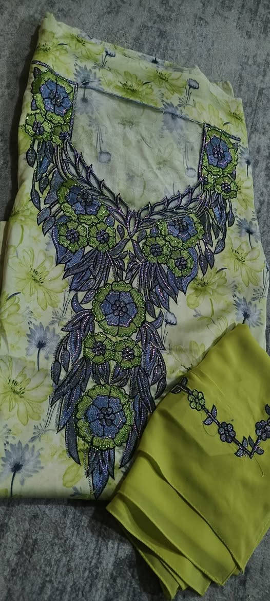 ترند  رمضان 2026 ✨✨
المخور الحرير الاندونيسي مع الشال الجرجريت الإماراتي بنقشات مميزة وألوان مختلفة ترندية 
القطعه تكون 4 أمتار شغل الصدر والردن يدوي مع ستراس 

يتوفر توصيل لجميع المحافظات


**إذا كنت صاحب هذا الإعلان وتريد حذفه لأي سبب، رجاءا أرسل رسالة إلى الدعم الفني**