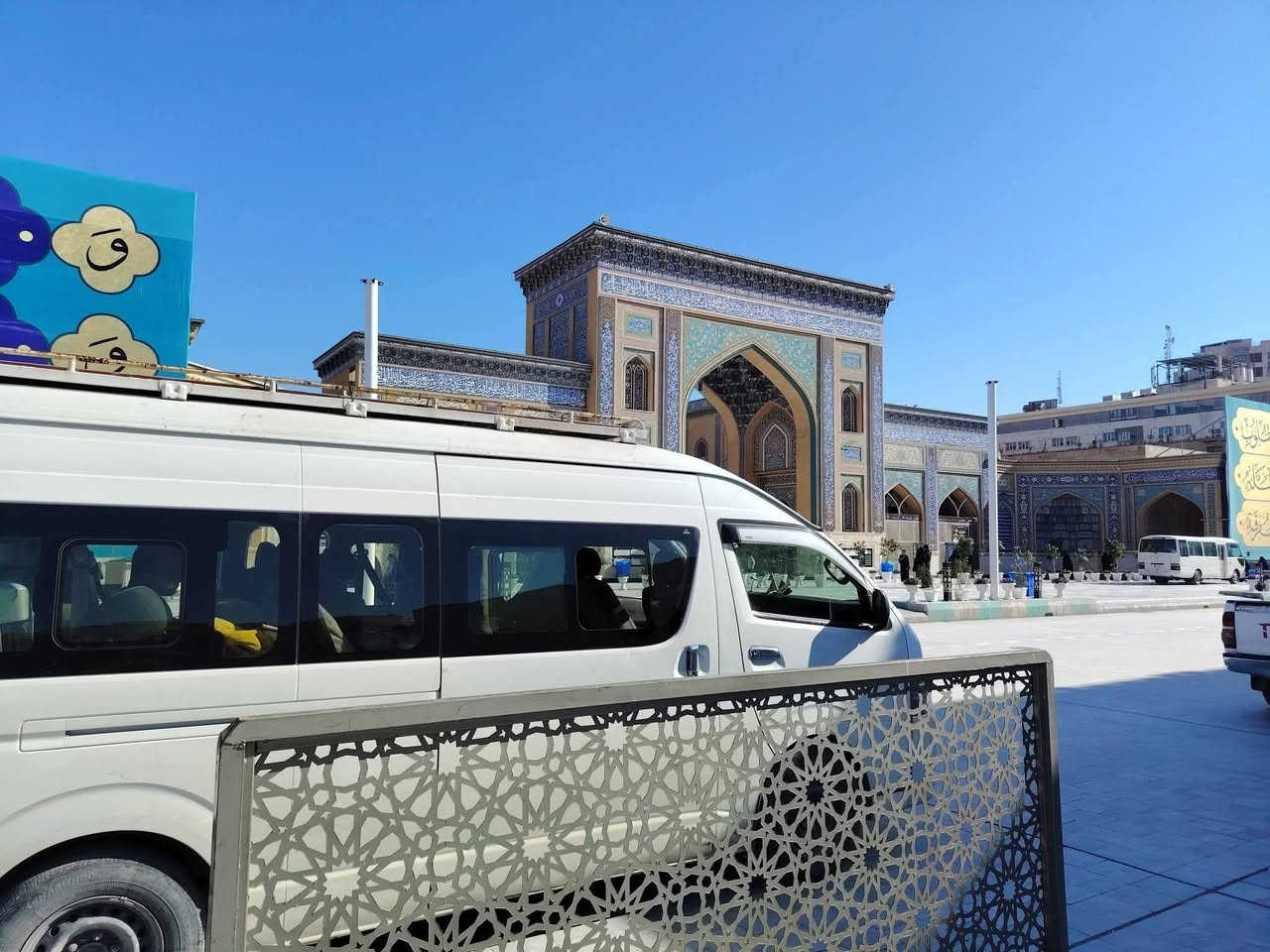 سلام عليكم
متوفرة باص تويوتا هايس ١٤ راكب مكيفة مقاعد سياحية إلى كافة العتبات المقدسة و السفرات إلى شمالنا الحبيب والمحافظات عامه بأنسب الاسعارر
***********
