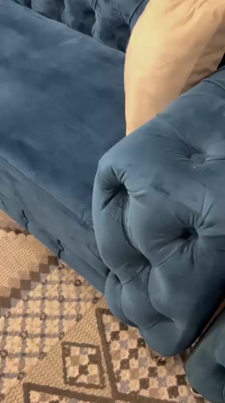 تخم 10 مقاعد نضيف استعمال لفترة بسيطة بي ضرر بسيط المراسلة على الخاص او الاتصال على الرقم ***********
