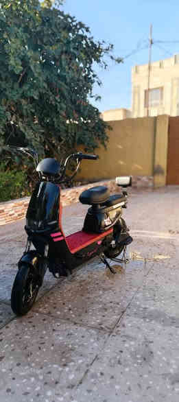 ماطور شحن نضيف وجديد
المكان القيارة السعر 250 وبي مجال 
***********
