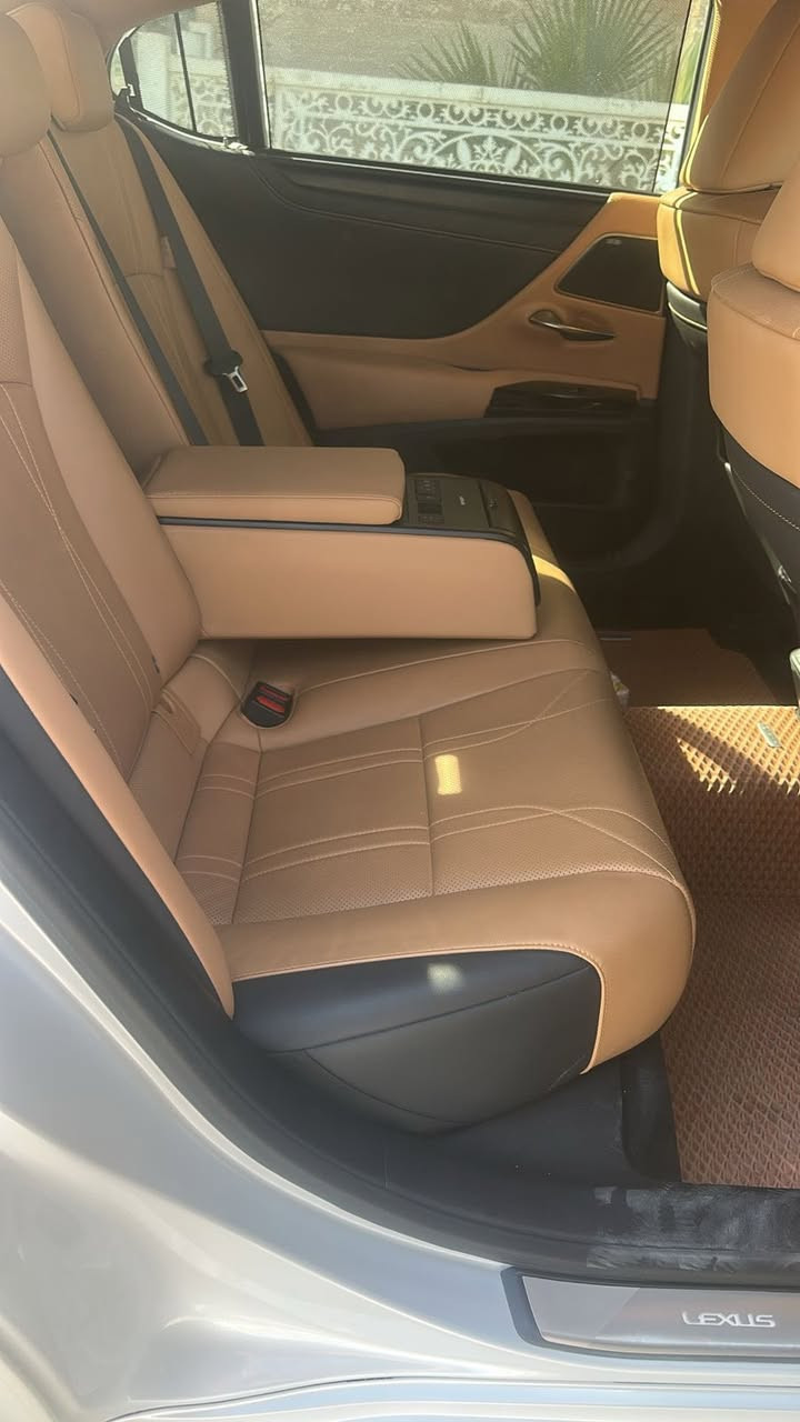 لبيع لگزز موديل 2024 وكاله SAS فول مواصفات 1/1 بلاتينيوم كفاله عامه من كلشي ماشيه 20 الف كم
السعر 375 وبيها مجال 
العنوان ذي قار - الرفاعي 
***********
