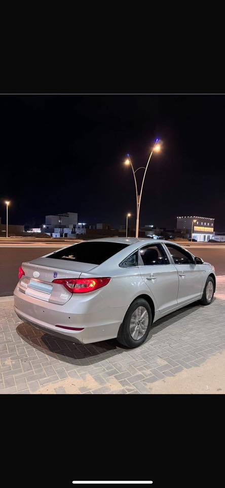 السلام عليكم سوناتا ٢٠١٧للبيع ادوات كصه السياره مكينه كير حداده تبريد كفاله خط واحد غاز يعني انسى الصرفيه مكان السياره بالبصره السعر ٥٥وبيهه مجال حگ جيه للاستفسار اكثر ع رقم ***********
