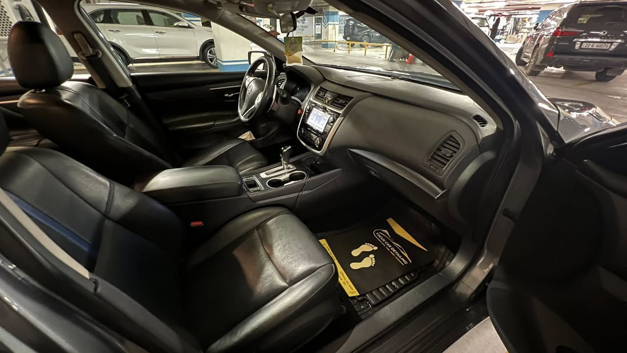 السلام عليكم.. للبيع
نيسان التيما 2018 special edition
السنة: 2018
المواصفات : كشن كهربائي جلد هيتر، شغال، شاشة كبيرة، ويل 18 ، رادار 
الضرر: السيارة بدون صبغ بدون ايرباك، بيها جاملغ تبديل بلاد وشوية بارد
رقم الشاصي: 1N4AL3AP0JC267380
الرقم: اربيل + هزة جديدة
الحالة: ماشية 145.000KM سيارة نظيفة بدون مصرف دينار.
السعر: 13,500$ وبيها مجال
مكان السيارة: بغداد او اربيل

كشف الحادث: https://autoauctionhistory.com/report/6495f78181574/

0750 369 7531 WhatsApp
0771 844 9222
