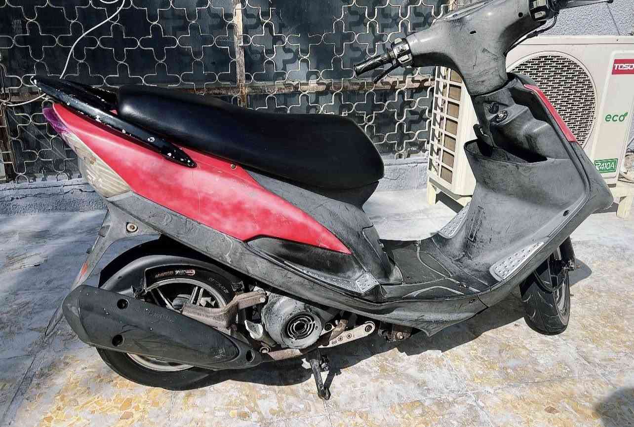 سلام عليكم عدله للبيع كامله دراجه من كلشي مكينه برغي مامفتوح بيهه اكفلهه قافله ملح مداريهه دراجه دهن بانزين. بيهه ويل نجمه اصلي شيال اصلي قطرت دهن قطرت اكسل شلعه معدل تخبل الدراجه. ابيع ويه لويل وبدون ويل عادي سعر 950. مكاني بغداد عامريه رقمي ***********
