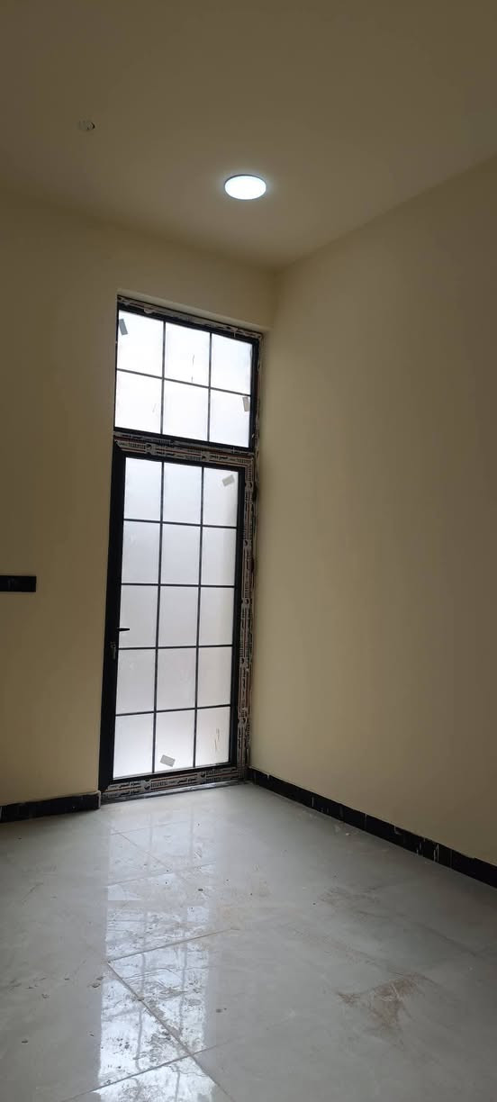 💰 السعر: 70 مليون قابل للتفاوض
🏡 بيت للبيع – طابو زراعي عراقي (وكالة ونسخة طابو ومكاتبة) تسليم مفتاح.
🔹 غرفتي نوم + ديوانية + مطبخ + منور + صحيات داخلية وخارجية.
📍 العنوان: أبو الخصيب – أبو الجوزي
📐 المساحة: 110 م
📞 للاستفسار: ***********
