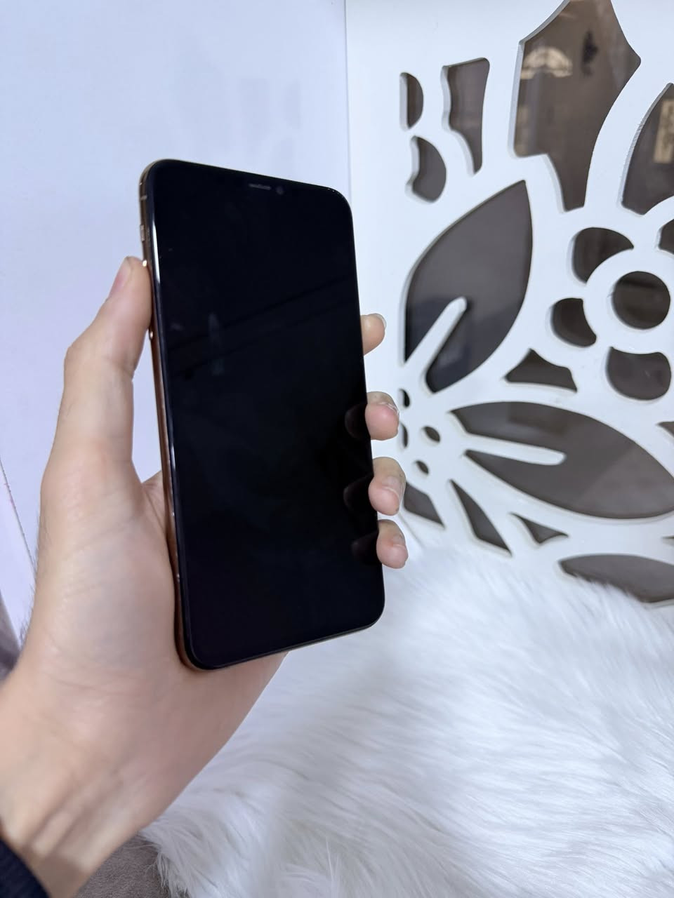 ئایفۆن 11 پڕۆ ماکس ڕەنگی گۆڵد
زاکیرەی 64 گیگا یەک سیم مۆبایلەکە پاتری و شاشەی گۆڕاوە هیچ کێشەیەکی نیە نرخی تەنها 199 هەزارە گەیاندن هەیە ناونیشان هەولێر : قەڵاتی نوێ مۆبایلی هاوکار
ژمارە مۆبایل 📲***********
