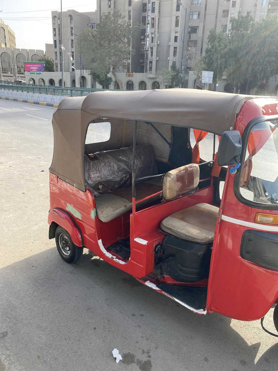 السلام عليكم تكتك للبيع موديل 18 مكينه مجفته لاتنقيص ولا تبخير اكسل جديد بيه ضربه بس بصفحه ليمنه والسعر 5500 وبيه مجال مكان العلاوي شارع حيفا ***********
