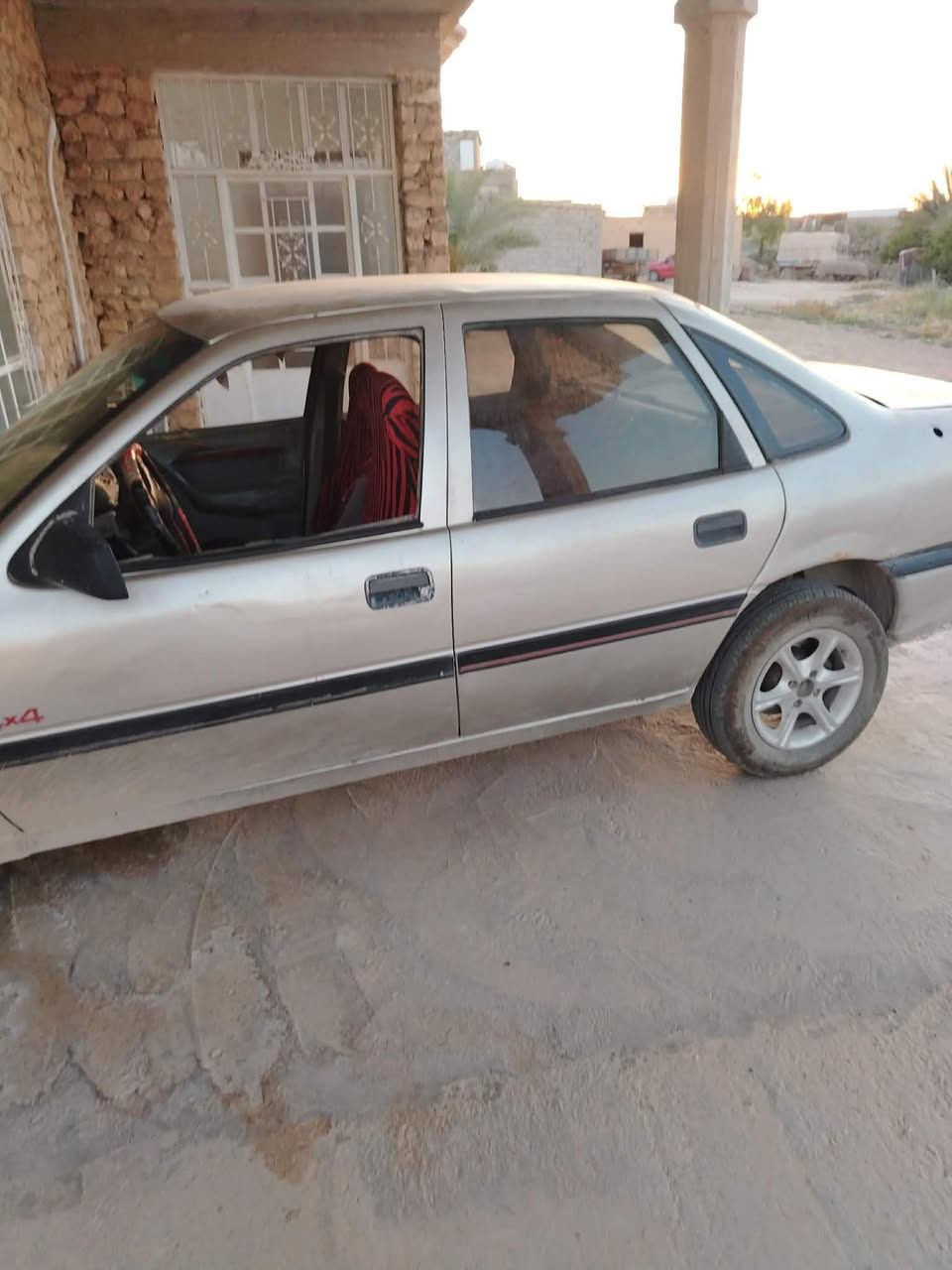 فكترا رقم اسود للبيع محرك 2000
الاتصال على الرقم 
***********
