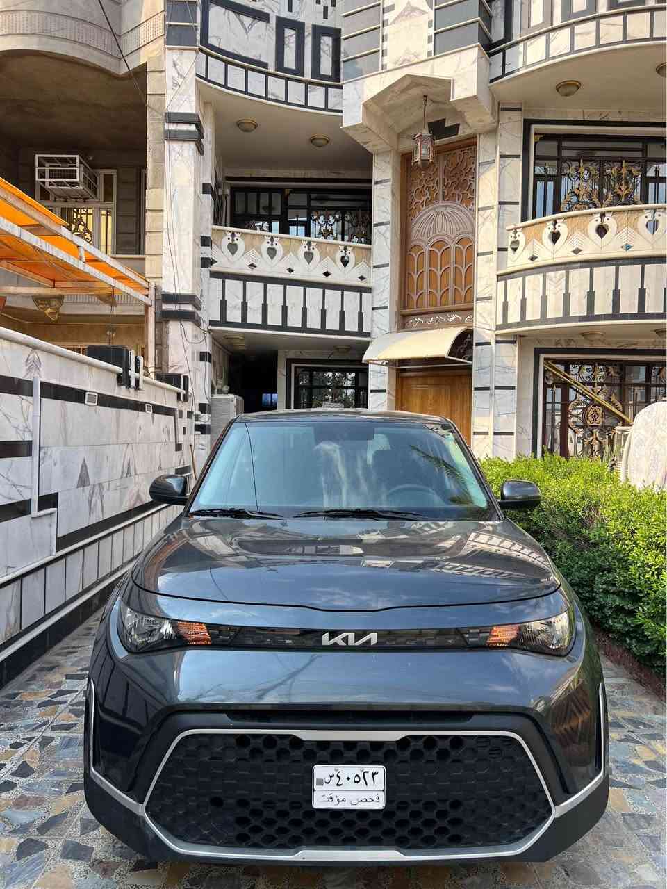 السلام عليكم للبيع فقط
كيا صول موديل 2025
مرقمه بغداد باسمي
حادث كما موضح بالصور
جاملغ خلفي معمر تبديل صندوك فقط 
و صور الحادث ورقم الشاصي بالمنشور
(بدون ايرباك) بجم ابلادي كبس ماشية 23 الف
السعر 148$ بيها مجال
الامين الثانية *********** بغداد, العراق
