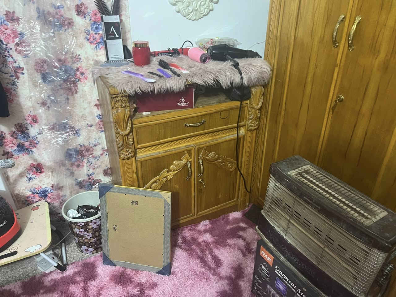 غرفة عراقي للبيع نظافة فون***********
