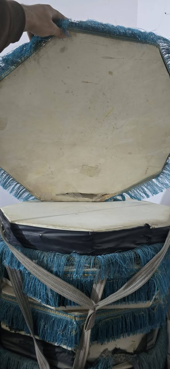 السلام عليكم
دمامات جلد للبيع  عدد 10+نقاره بس يراد الهن صيانه 
السعر 60 رقم تلفوني ***********
