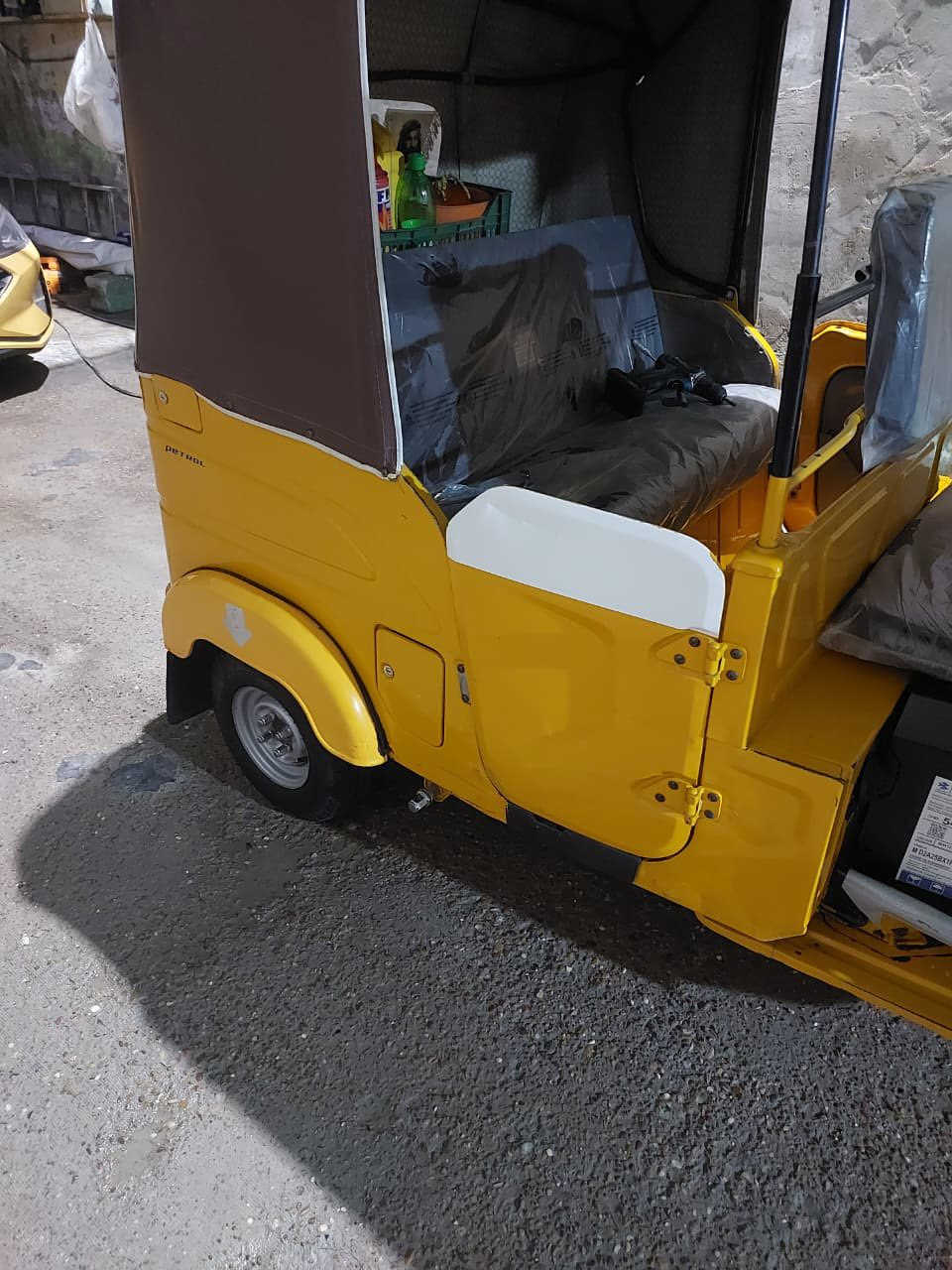 سلام عليكم تكتك مديل 22 رقم وسنويه بسمي تحويل ثاني يوم المكينه كفاله بيها طخه زغيره جوه البكلايت مرجعه عل بارد سعر8.800 وبيها مجال مكاني زعفرانيه ***********📞
