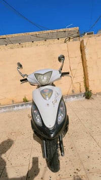 كامكو V2 دراجه نضيفه  السعر 500 07812861913