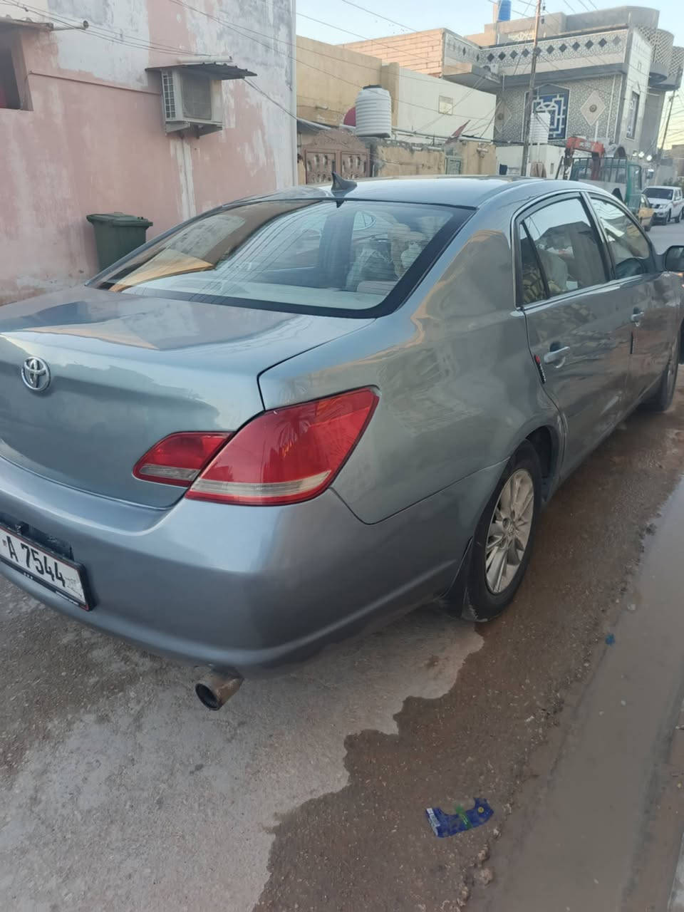 السلام عليكم افيلون 2005السياره مصبوغه عام حلوه او جاهزه بيها دفره بل كير بسيطه من احطه عل دي السياره رقم ذي قار تبريد ثلج حداديه جديده تخم تاير دينار ماذب عليها مكاني كربلاء اي استفسار اتصل عل خط ***********
