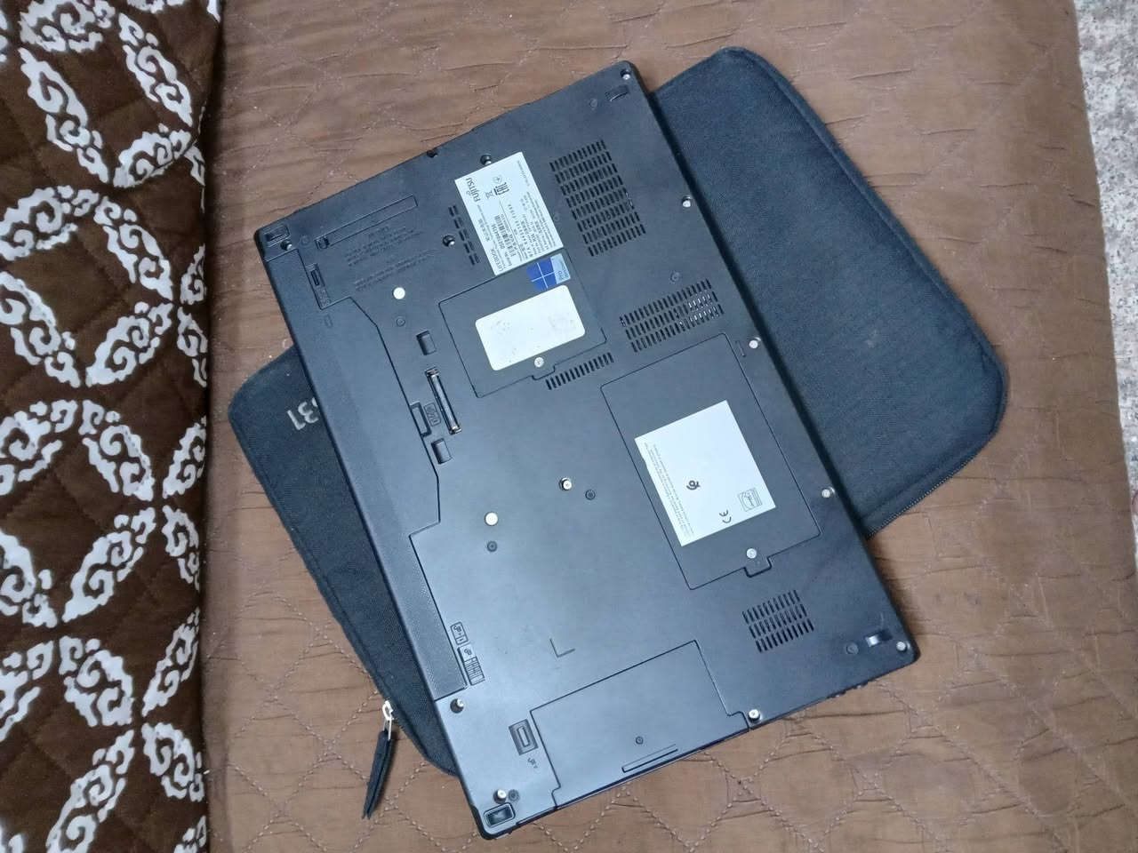 لابتوب للبيع شرط زلغ مابيه نضافه 100%
كوراي 7 جيل 6
رام 8 هارد 256 ssd
حجم 15.6 كيبورد ضوئي 
دقه 1920X1080
مشغل dvd
باتري4 ساعات
ملحق جنطه وشاحنه
بغداد قرب حي الاعلام
السعر 200 الف قفل


**إذا كنت صاحب هذا الإعلان وتريد حذفه لأي سبب، رجاءا أرسل رسالة إلى الدعم الفني**