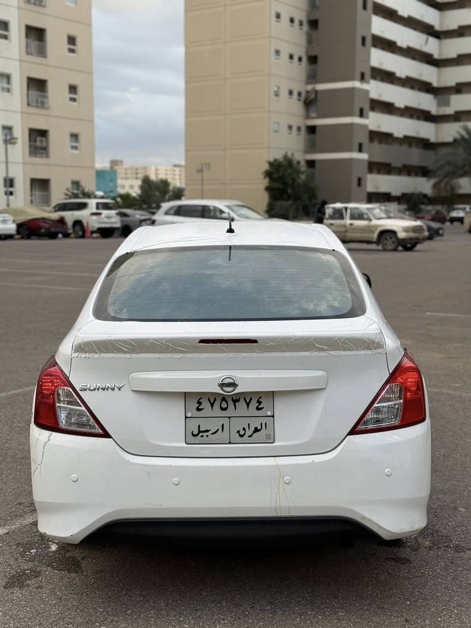 سلام عليكم 
للبيع نيسان سني 
2020 بليته زركه 
مكفوله منل الصبغ
بيها حالوب بنيد وقماره وصندوك 
بيها بارد جاملغ امامي ايمن فقط 
باقي السياره كفاله كير مكينه صدر 
ماشيه 89 بسم شركه وعندي وكاله 
مكان السياره بسمايه او السيديه
السعر 98 وبيها مجال قليل 
***********
