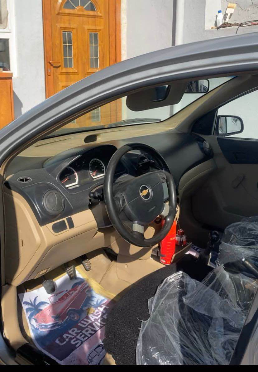 افيو ٢٠١١
كير عادي 
مكينه مةزن 
عام بغ بي دعم 
كيرو مكينه بشرط 
سعر ٦٥$ و مجال
*********** دهوك, العراق
