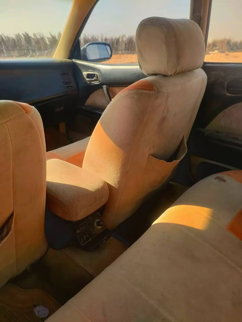 بطة للبيع
الون اسود زيتوني 
اقسم با الله السيارة مال جناي مال جناي 
مكينه گارتون كفاله
گير تماتيك گارتون كفاله
گشره نضيفه كفاله 
سنويه قادسية تحويل مباشر
حداديه وتخم جديد كفاله
شاشه دشبول شقاله كفاله 
السعر 40وبيها مجال للشراي الحقيقي مو بس يعامل 
مكان كربلاء شارع نجف كربلاء***********
