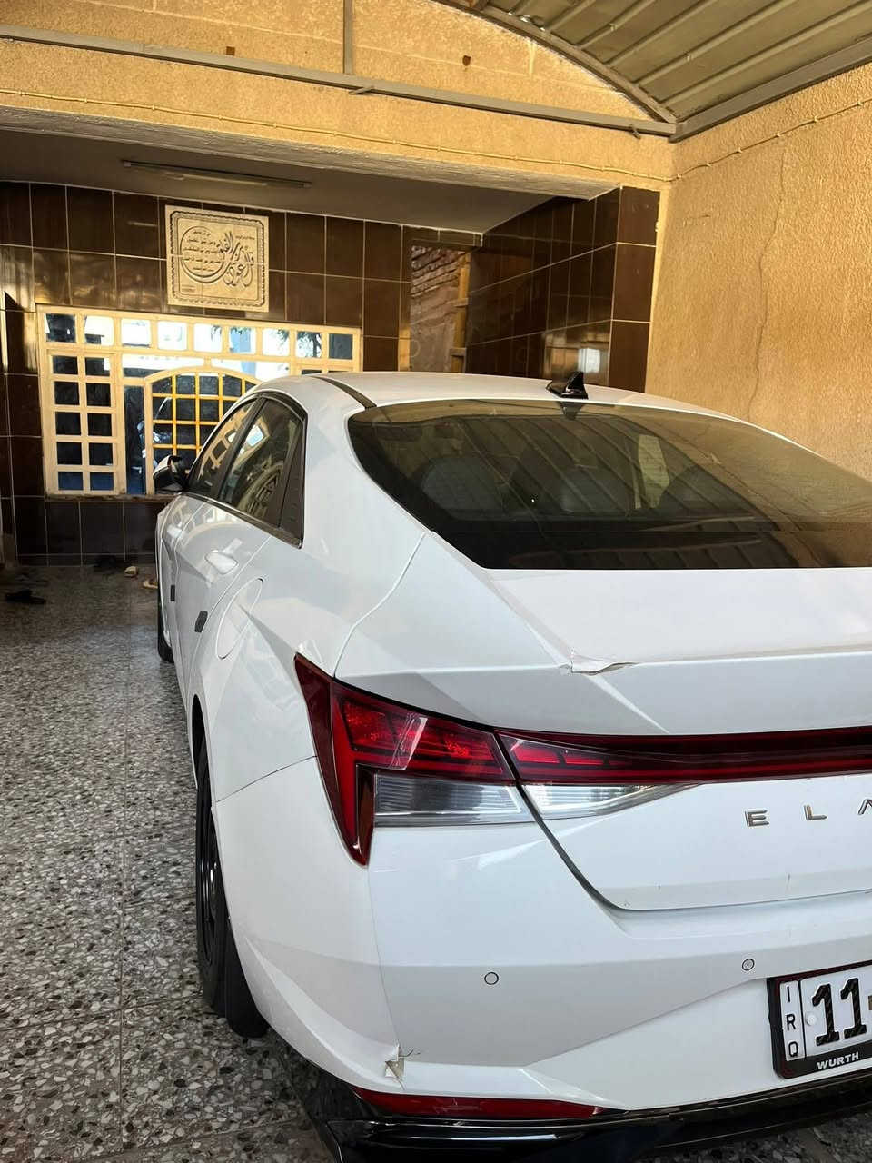 ‏سلام عليكم النترا موديل 22 فول مواصفات Limited سيارة فتحة حادث كمان مو موضح في الصورة مراوس  حسب القناعة سيارة جديدة ونظيفة استفسار الاتصال على الرقم التالي ***********
