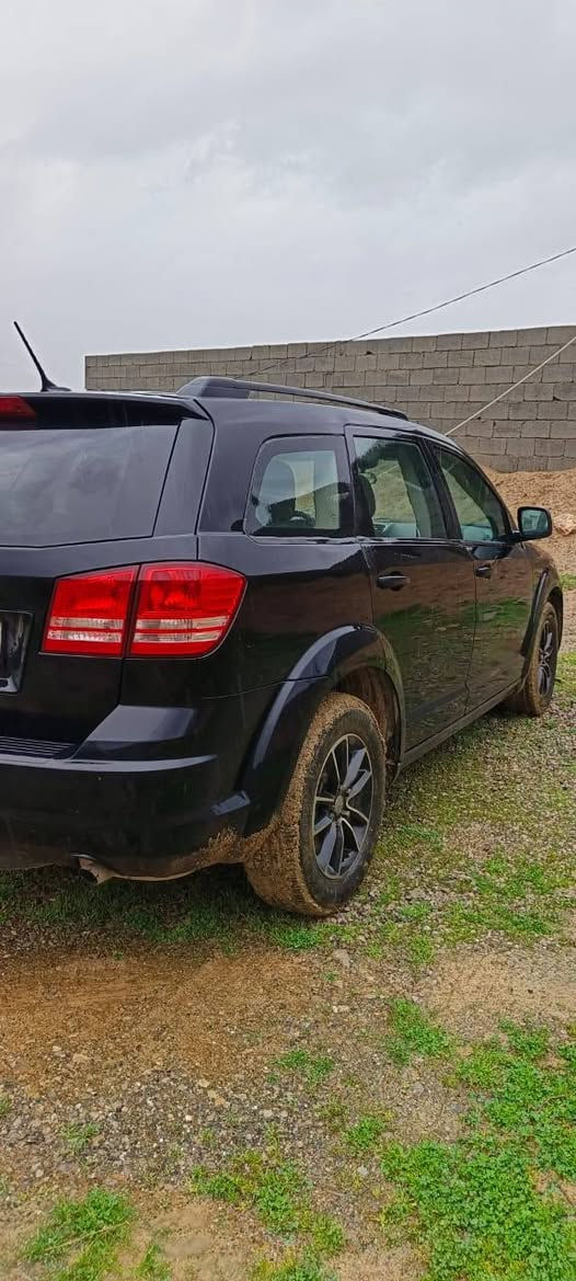 فرۆشتنی خێرا 
دۆج جۆرنی 2018
. حەوت نەفەری
.سەنەوی و ڕەقەم تاکو 2030 
.تحدید سرعە سێ رێز کوشن سوکان ڤولیوم 
.سیستەمی غازی ایتاڵی بۆ بەستراوە
.بەسمە و abs دژە خلیسکە
.ڕەقەمی هەولێرە و بەناوی خۆمە
.سێ پارچەی بۆیاخە 
. ژمارەی مۆبایل ***********
نرخی 118 وەڕەقە و مەجال

. أربيل, العراق
