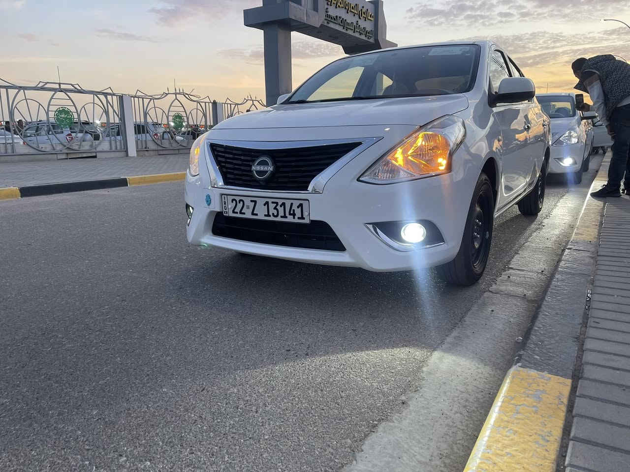 نيسان سنّي  هندي  مديل 2024ا ام البليتة الزركه
ماشيه 39 الف فول شاشه تحكمات استيرن
سياره بيهه بارد جاملق الخلفي بارد خفيف وباب بي هم شوي بارد والباقي كفاله مكينه وكير كفاله بكان السياره البصرة الكزيزة
السعر 127 وبيه مجال قليل رقم الهاتف ***********
