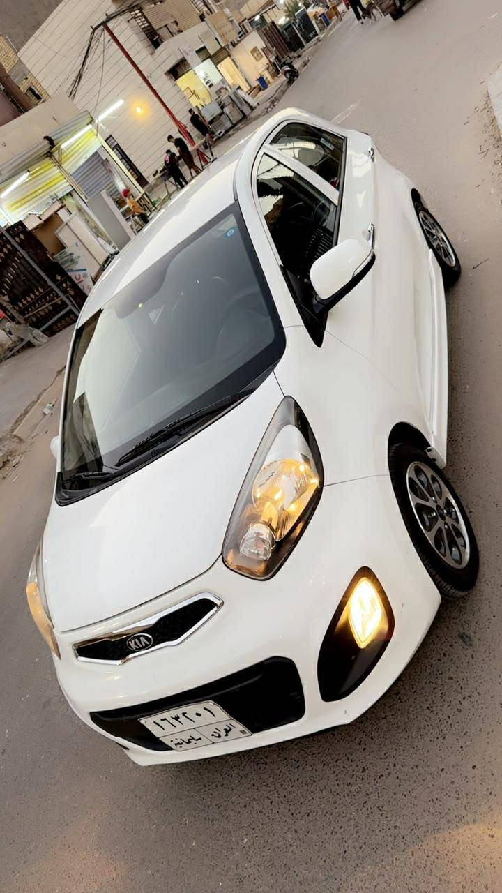 السلام عليكم 
بيكانتو 2014 خليجي جديدة 
بدون ضرر بدون صبغ بدون تبديل حتى دعاميات 
سيارة مال بيت استخدام شخصي اول مانزلت زيرو اخذناها عليها ادامة كاملة من كلشي مكفولة من كلشي مكاني بغداد الغزالية ***********
