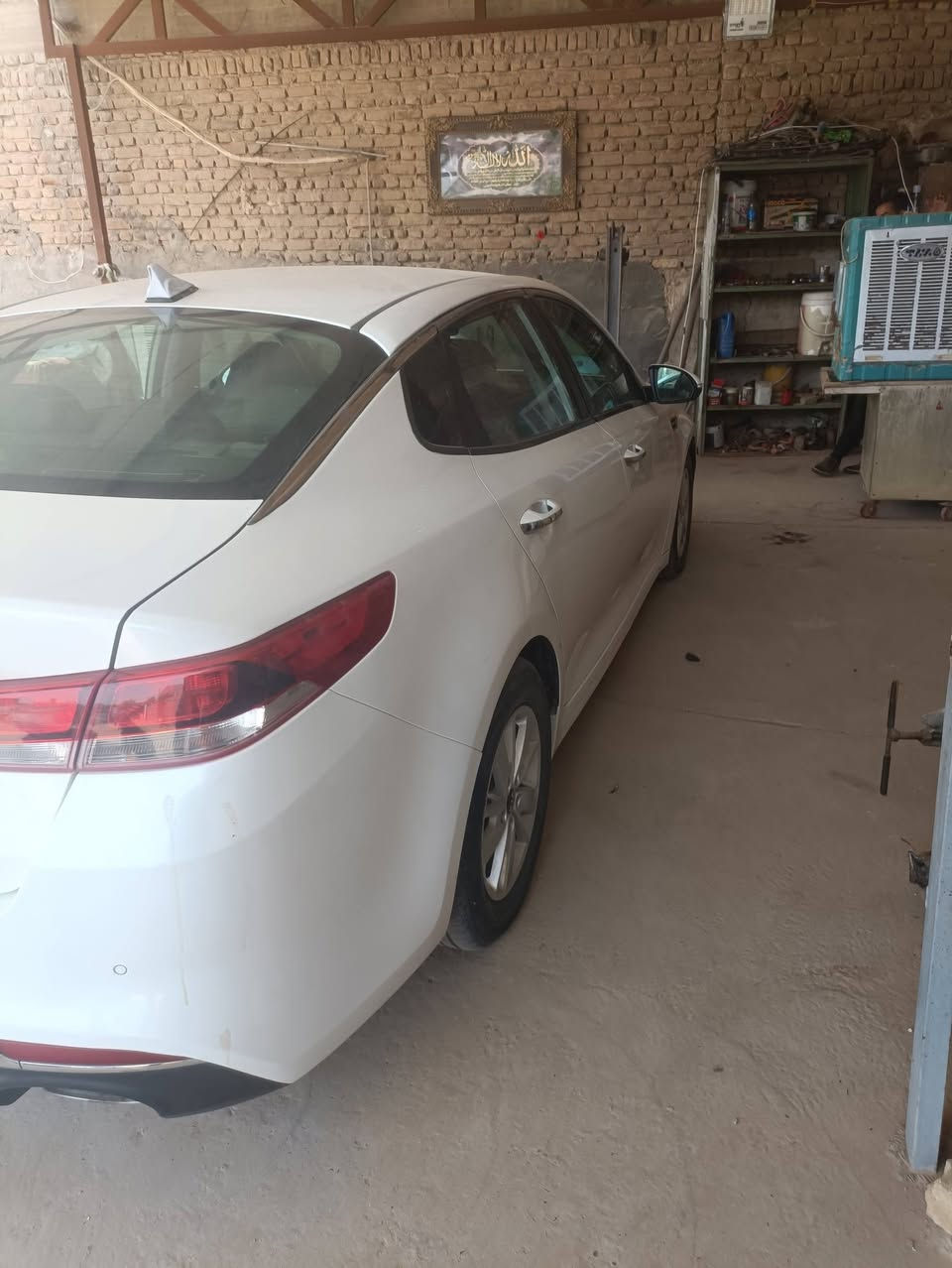 كيا اوبتيما موديل 18 وارد امريكي بيها صبغ قطع ابيع حزام السياره نص فول كير مكينه مكفولة حداديه جديده تخم تاير باتري جديد تبريد ويا سويج رقم بابل بسمي مكان السياره بابل السعر المطلوب 110رقم التلفون ***********
