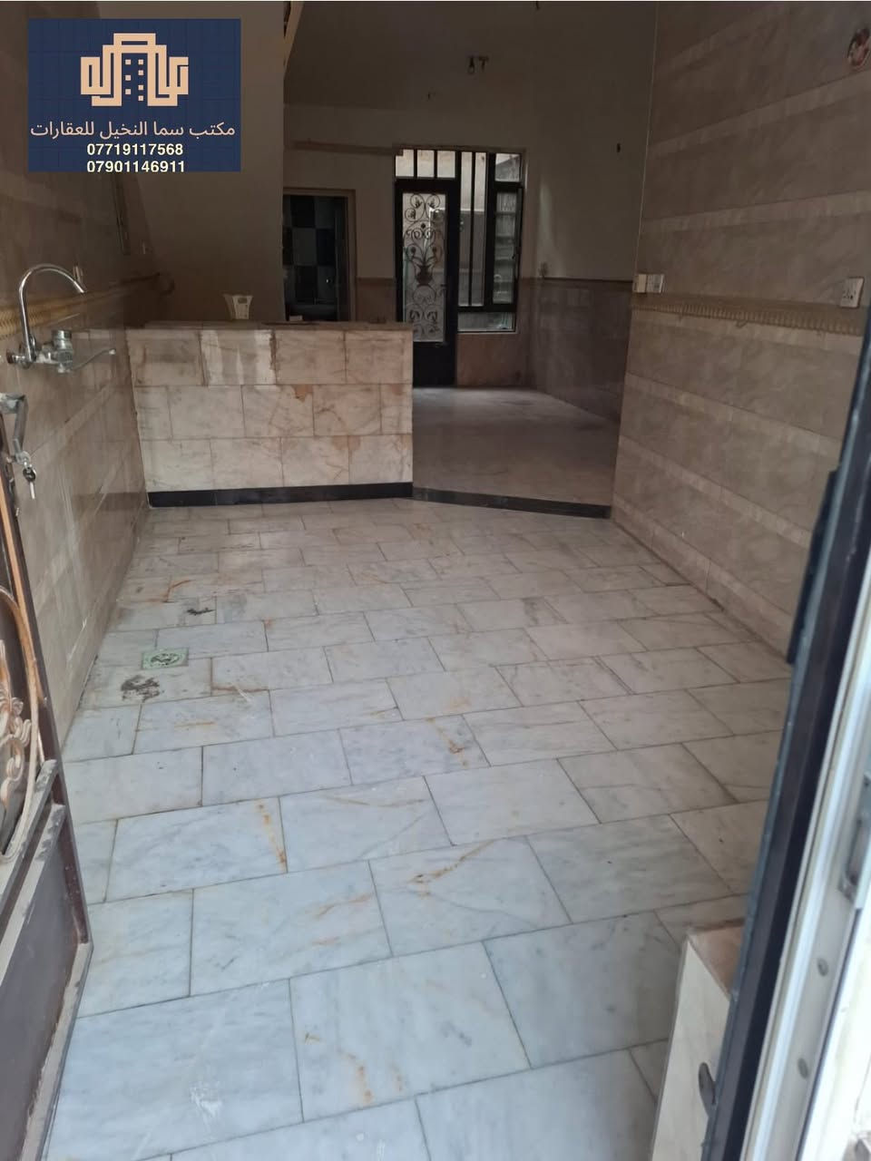 السلام عليكم دار للبيع 🏡
المساحه / 100 متر 
واجه / 8 
ونزال / 12 ونص 
محتويات الدار / 4 غرف نوم + صاله + مطبخ + خدمات عدد 2 + منور + تشجير أمام الدار كبير
 موقع هادئ وبناء نظيف 
موقع الدار / الاعلام حي الشباب📍

لمعرفت تفاصيل اكثر للأتصال علئ الأرقام الاتيه📞☎️
***********
***********
***********
مكتب سما النخيل _ الاعلام _ حي الشباب _ سوق اميمه 📍
وتتوفر ايضاً عرؤض اخرئ بيع
