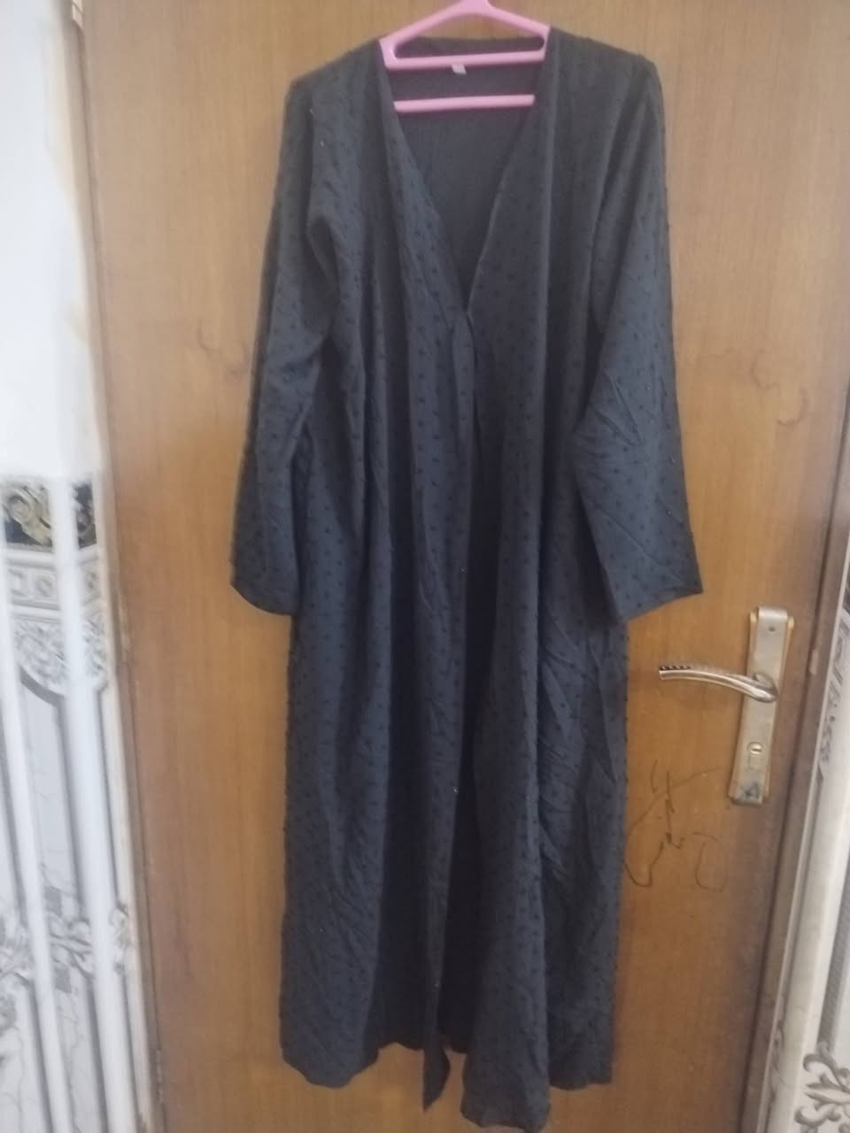 جبه وبشت خليجي توصيل متوفر جمله ومفرد
0785 780 2308
