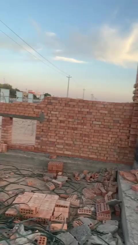 🚧 صرح الخبير للمقاولات العامة 🚧  

تريد تبني بيتك بأفضل شغل وأقل تكلفة؟  
إحنا نوفر لك الحل الكامل من الأساس إلى التسليم 🏡💪  

✔️ بناء طابوق وبلوك بأعلى جودة  
✔️ تنفيذ سريع ودقة بالمواعيد  
✔️ إشراف هندسي وضمان على العمل  
✔️ أسعار مناسبة – نقدا  سعر المتر 315 الف   

📍 العنوان: النجف – حي العدالة  
📞 ***********  
📞 ***********  

**صرح الخبير… نبني ثقتكم قبل بيوتكم

شركة_صرح_الخبير #النجف #عقارات_النجف #بناء_وتصميم #واجهات_مودرن #مقاولات_العراق #بيوت_النجف #عقارات_العراق #بناء_حديث
