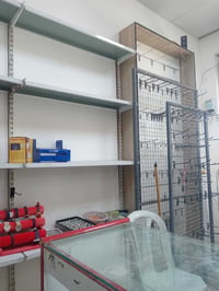 للبيع غراض مال محل عنوان بغداد استفسار 07749924880