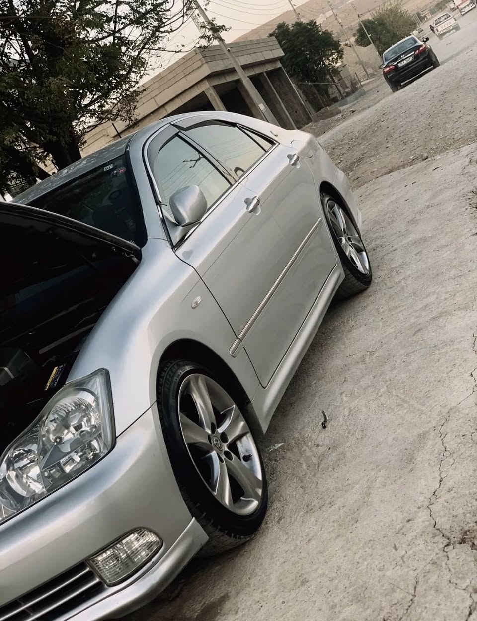 شاهینە ١٨٠
بچوک بە بچوک ئاڵتونە

سەیارەکە تابلێی جوانە 

هەنێ مەسرەفی تەقەو ڕەقەی تیایە 

ناوڕەشە 

شوێنم بازیانە بۆ زانیاری زیاتریش 

ژم ***********
