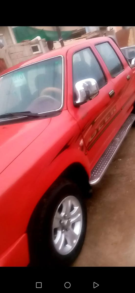 السلام عليكم في كم ديرمو 2010 لا طخه لا صبغ لا شيء   اني الشرعي ماله رقم مسطره رقم***********
