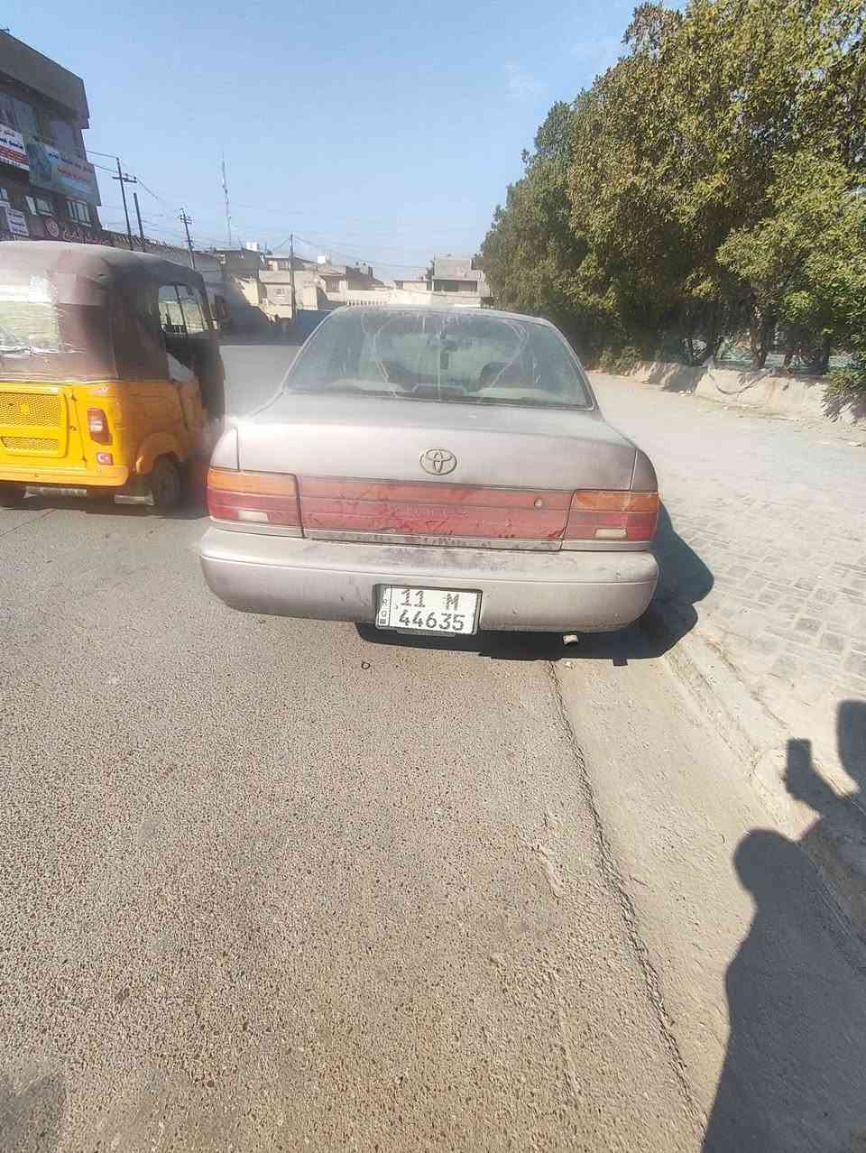 كورلا موديل 93 يسره بلاد وارد امريكي صبغ عام ضربته جاملخ خلفي  بأسمي رقم بغداد 
سياره كامله  فقط يرادله دعاميه صدر تايرات محرك كير كله جيد جدا تبريد شغال عنواني بغداد مدينة الصدر شراي خابرني ***********
سعر 62 بغداد, العراق
