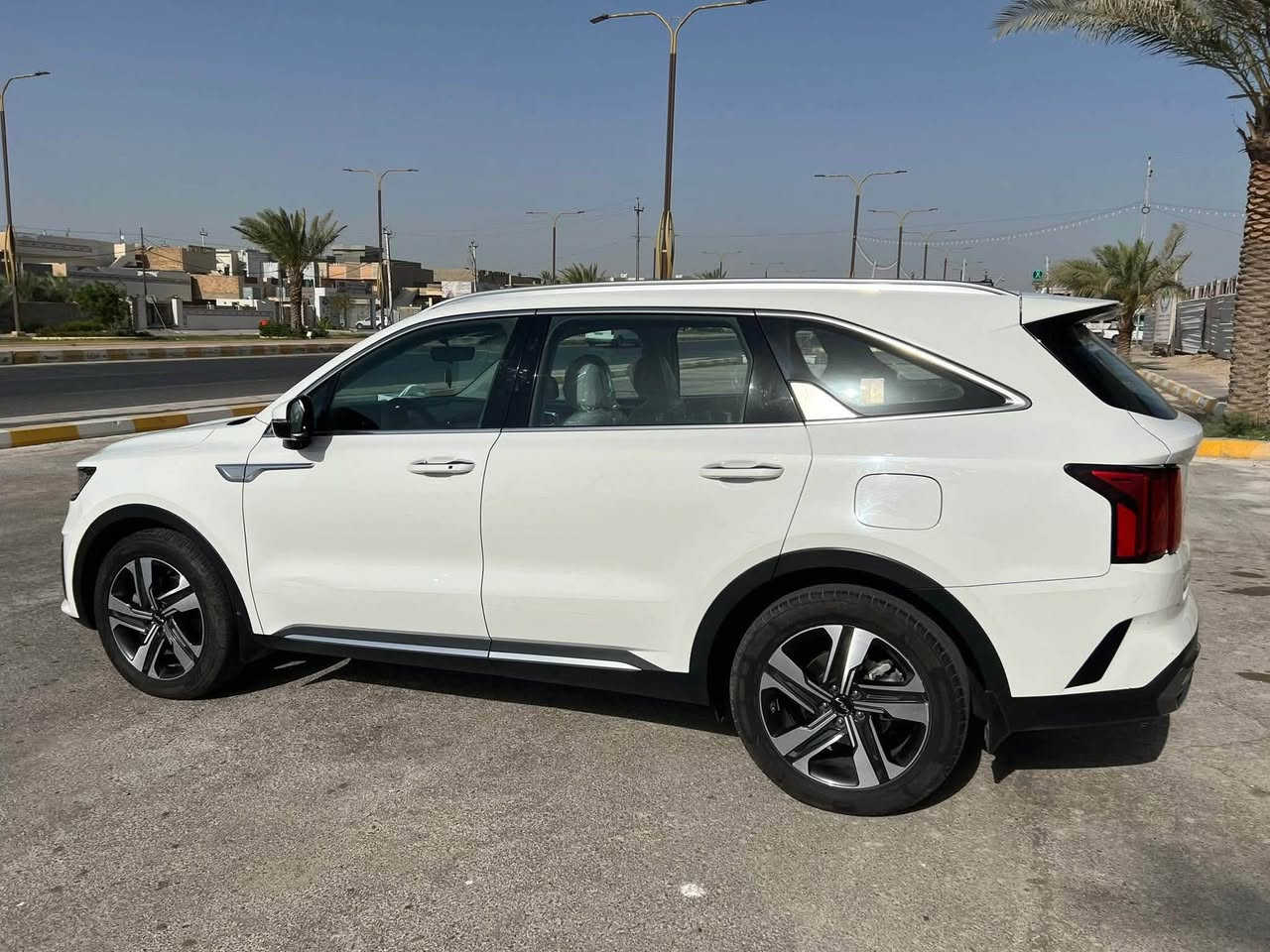 السلام عليكم ورحمة الله وبركاتة
كيا سورنتو 2023 خليجي محرك 4 سلندر 2.500 سمارت 
ماشية = 105.000 km
7 راكب
3 قطع تبريد
رقم اربيل
فول مواصفات 1/1 

السعر: 🟧 25.500$ وبيه مجال 

للتواصل: ***********

مكان السيارة : الفلوجة
