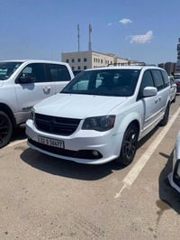 بيع او مراوس بأقل منه بالالنترا او فورتي  دوج كرفان موديل17 فئة sxt  ب...