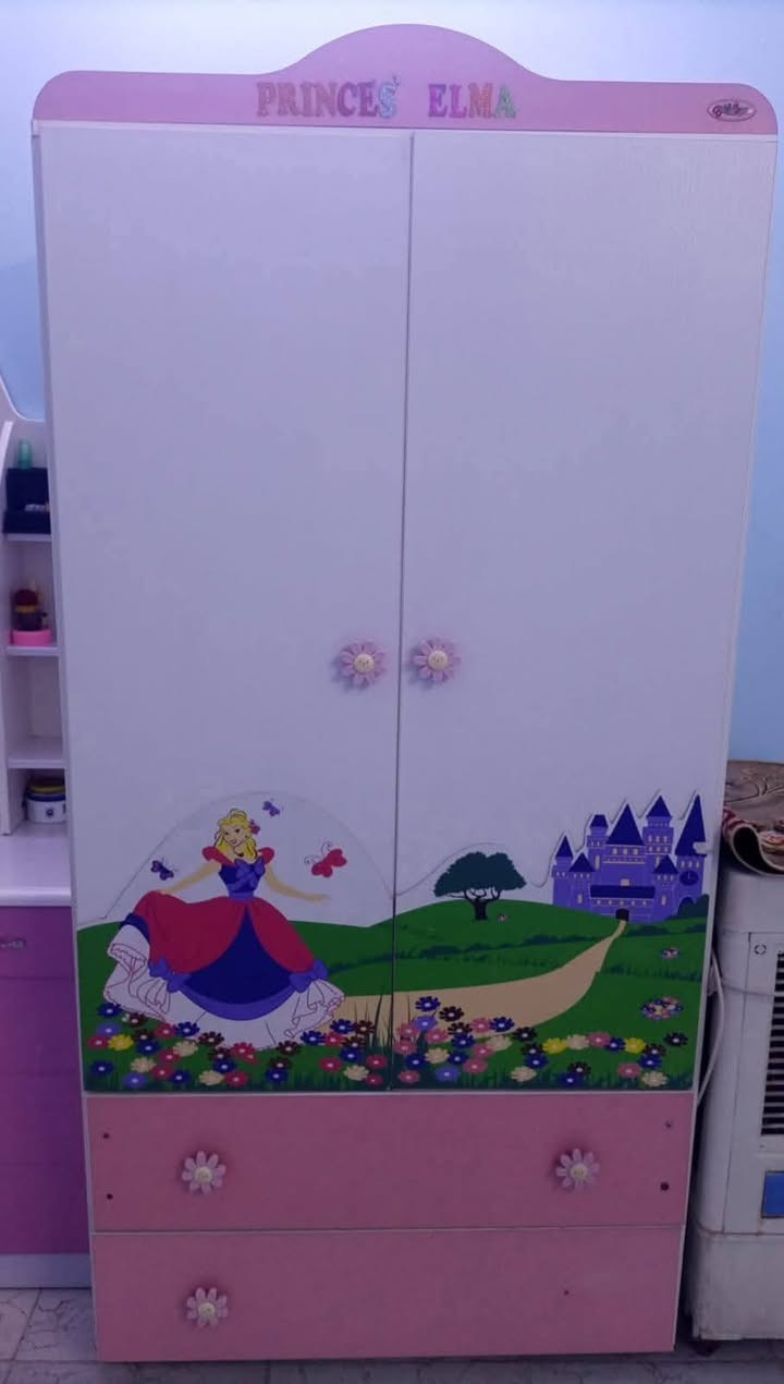 غرفه نوم تركي السعر 250الف العنوان بغداد الرقم ***********
