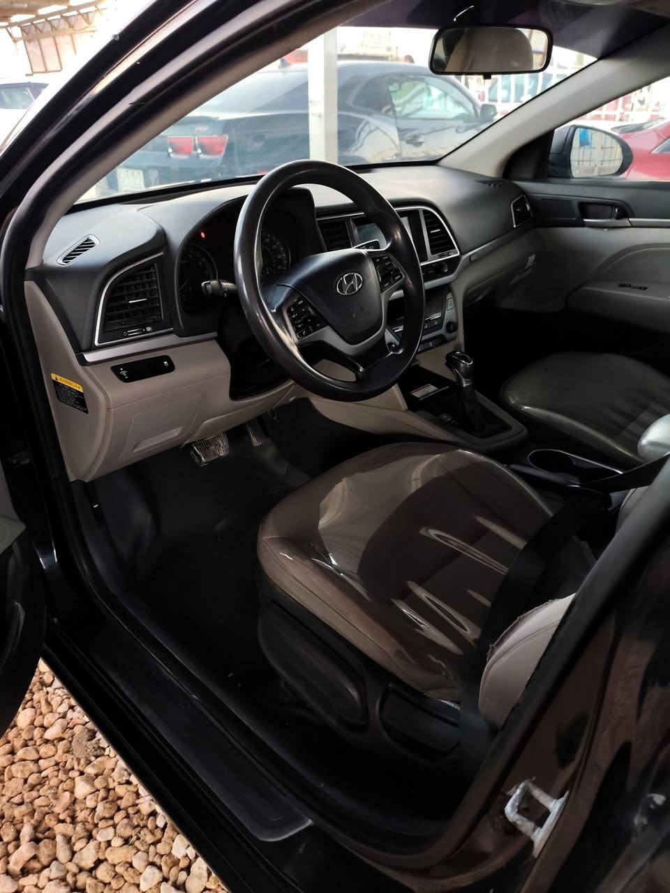 النترة مديل ٢٠١٧ لون اسود بية فقط بنيد مبدل ليبل واحدصور حادث مرق وياها رقم أربيل نكليزي تريد وكالة او مداور بيع او مروس استفسار على رقم *********** سعر ١٢٧وبية مجال
