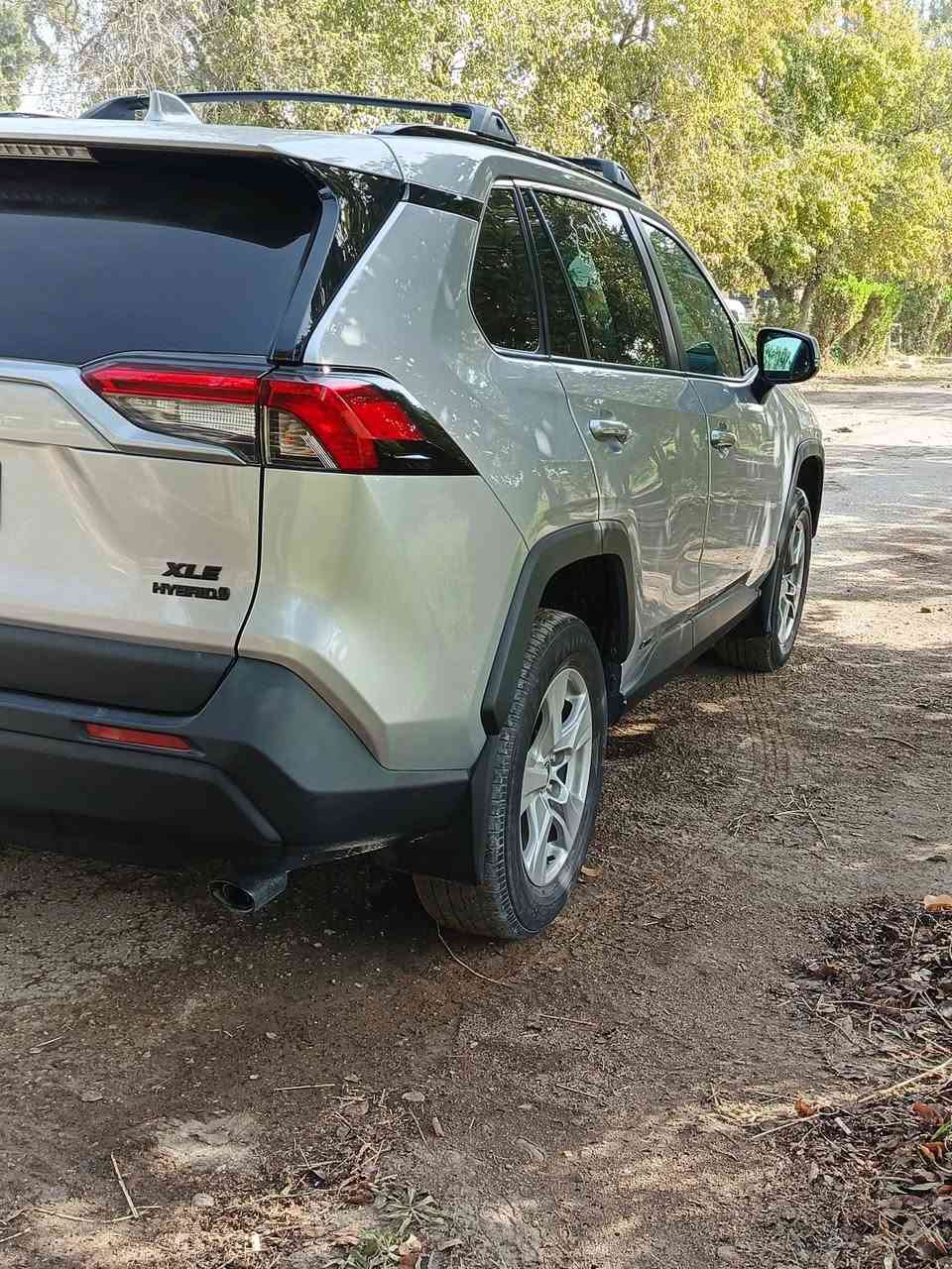 راف فور هايبرد موديل ٢٤
مواصفات xle فول مواصفات

ماشية ٣٢٠٠٠ الف

#مرقمه_بغداد

الظرر فقط بارد في جاملغ عكس السائق
والمؤشر بالسونار ع البنيد هذا فابلون.

السيارة موجودة في بعقوبه

السعر ٢٥٥

الرقم ***********
