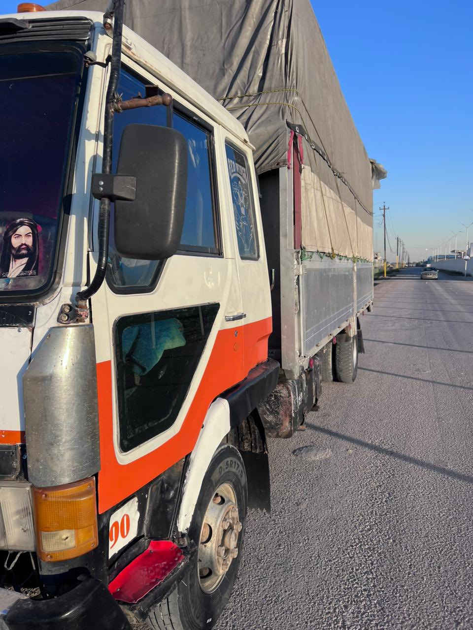 السلام عليكم
مكلف بنشر مكلف بنشر 
رقم صاحب السياره

‭٠٧٨٢ ٤٥٦ ٢١٧٩‬

 للبيع فوزه مربع موديل 88السياره جاهزه مكينه كير اكسل مكفول شاصي بي فطر وضاربي باج مصلح جاهز كهربائيات شغاله ميكانيك كله ادامه جديد رقمه بغداد صاحبهه بديوانيه متعهد بتحويل سنويه ما نافذه 
السعر 105وبيه مجال 
المكان بغداد ناحية الوحده 
الخالصه
