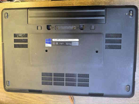 DELL-LATITUDE E5540

 

🌹🌹الكمية جدا محدودة  🌹🌹

💯شاشة 15.6💯

175  الف فقط 🔥🔥 سعر نهائي 

معالج/CI5 /الجيل الرابع 

الرام /8gb/قابل للتطوير 

الهارد/256ssd/قابل للتطوير 

كارت شاشة خارجي منفصل /2 كيكا نيفيديا m720m🌹

كارت شاشة داخلي متصل /4 كيكا 

🌹Dvd🌹

للحجز مراجعة 
مكتب الابداع الهندسي/ موصل الجديدة 
او الاتصال بالرقم 
***********/واتس
