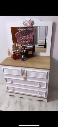 غرفة بناتية • مستعملة سنة • المنصور