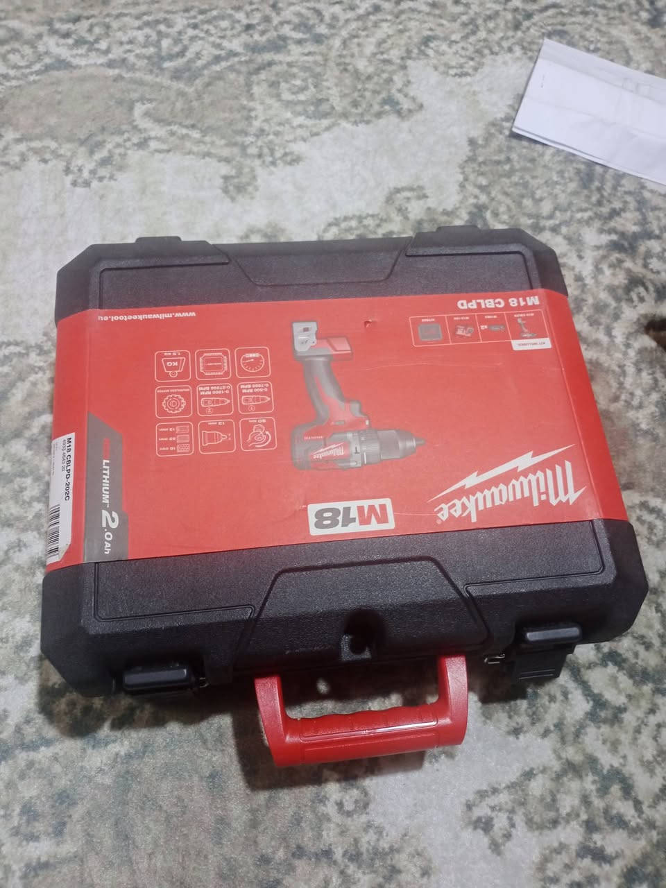 دريل البيع جديد ما مستخدم وموجود وصل الشراء مالته واسم الشركه والماركة مالته سعرة 300  بصرة قبلة حي مهندسين ***********
