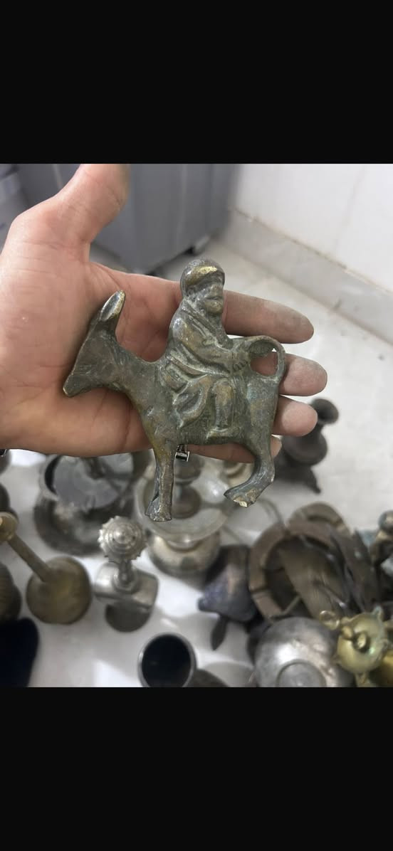 غراض اللبيع واكو بعد دلال تواصل ع رقم ***********
