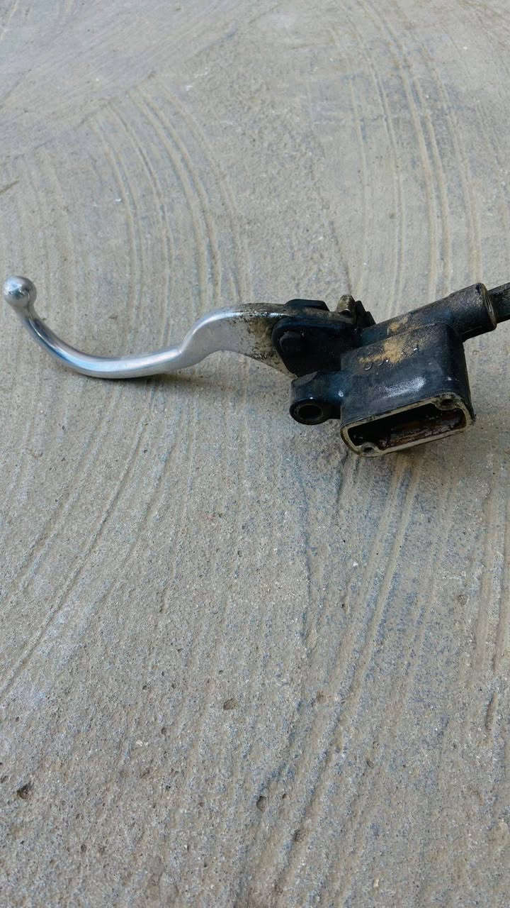 غراض دراجه سكنس ياباني للبيع الضفيره مال سبيسي 
كلهن25الف  الجنطه ب١٠ الف
العنوان حله شارع ٦٠
الرقم ***********
