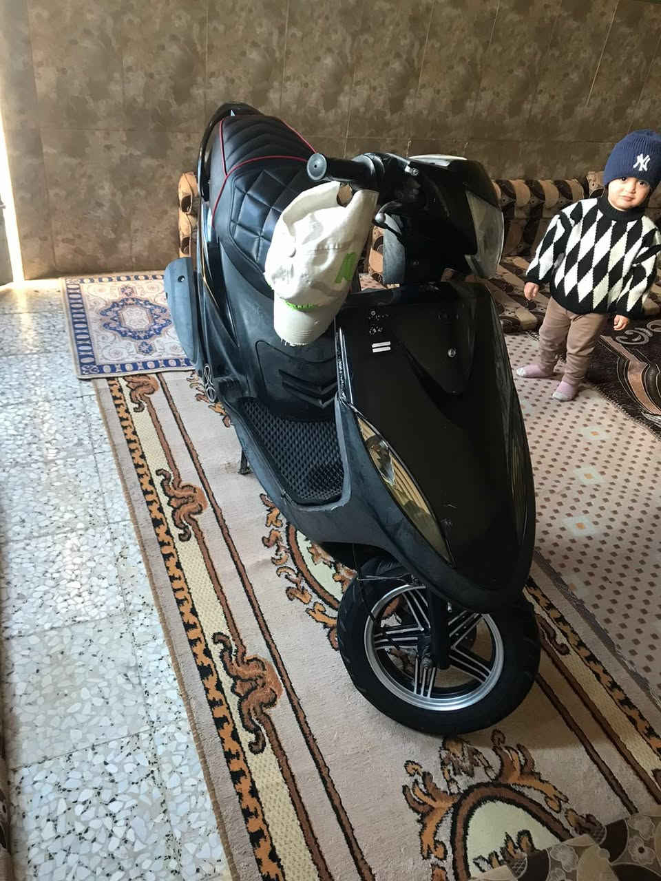 السلام عليكم
دراجه ماكس عدله للبيع في الرميثه دراجه رمبه شلعه  تاخذه ما ذاب عليه ربع الولد معتني بيه بدون وياله  اطيك ويالته الصليه البلاد سعر خاص  *********** بس واتساب مراسله
